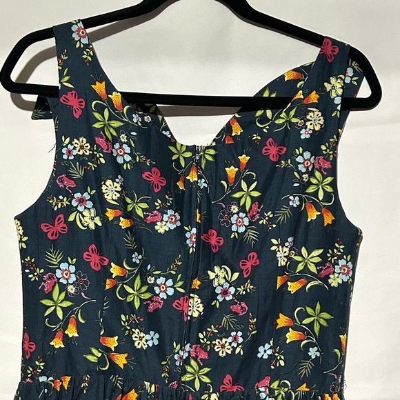 Floral Retro Style Dress - Picture 8 of 8